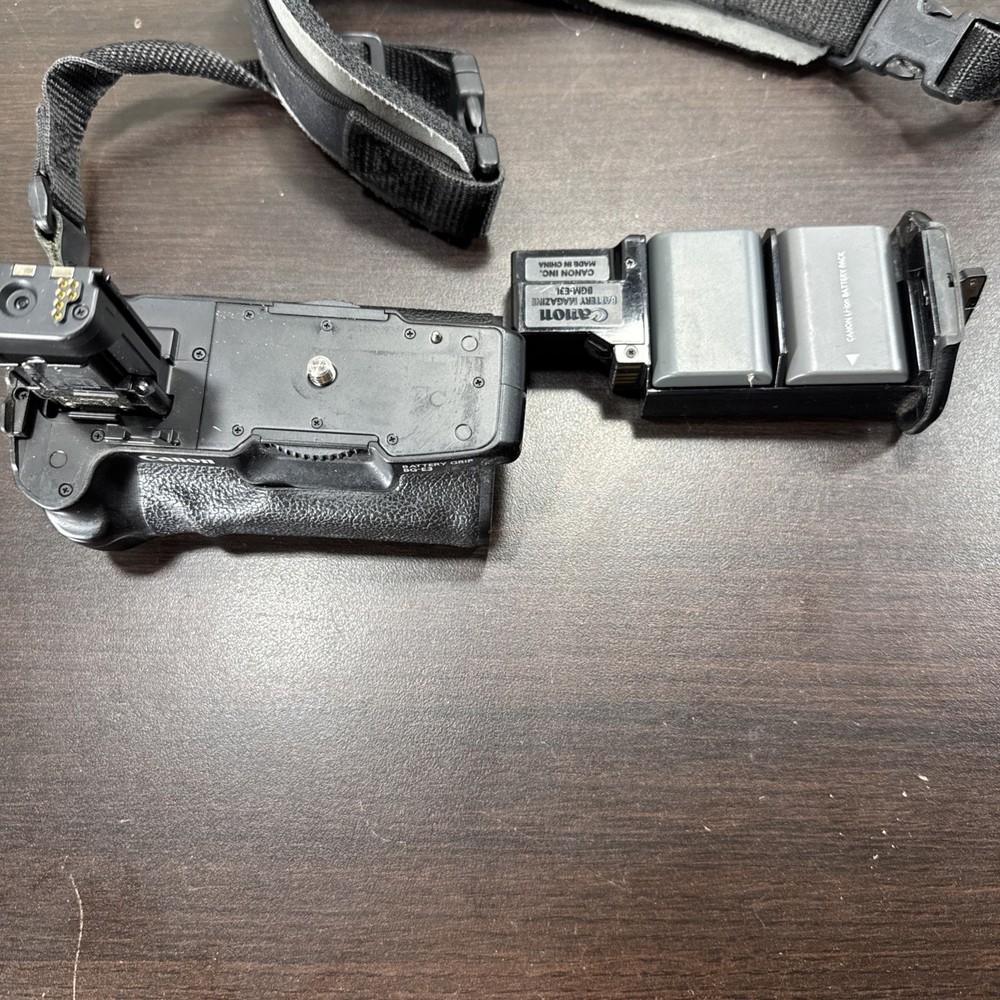 Canon BG-E3 Battery Grip (WORKS)