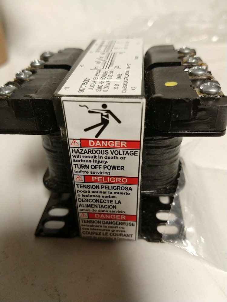 Schneider electric 9070250d1 industrial control transformer. (b1)