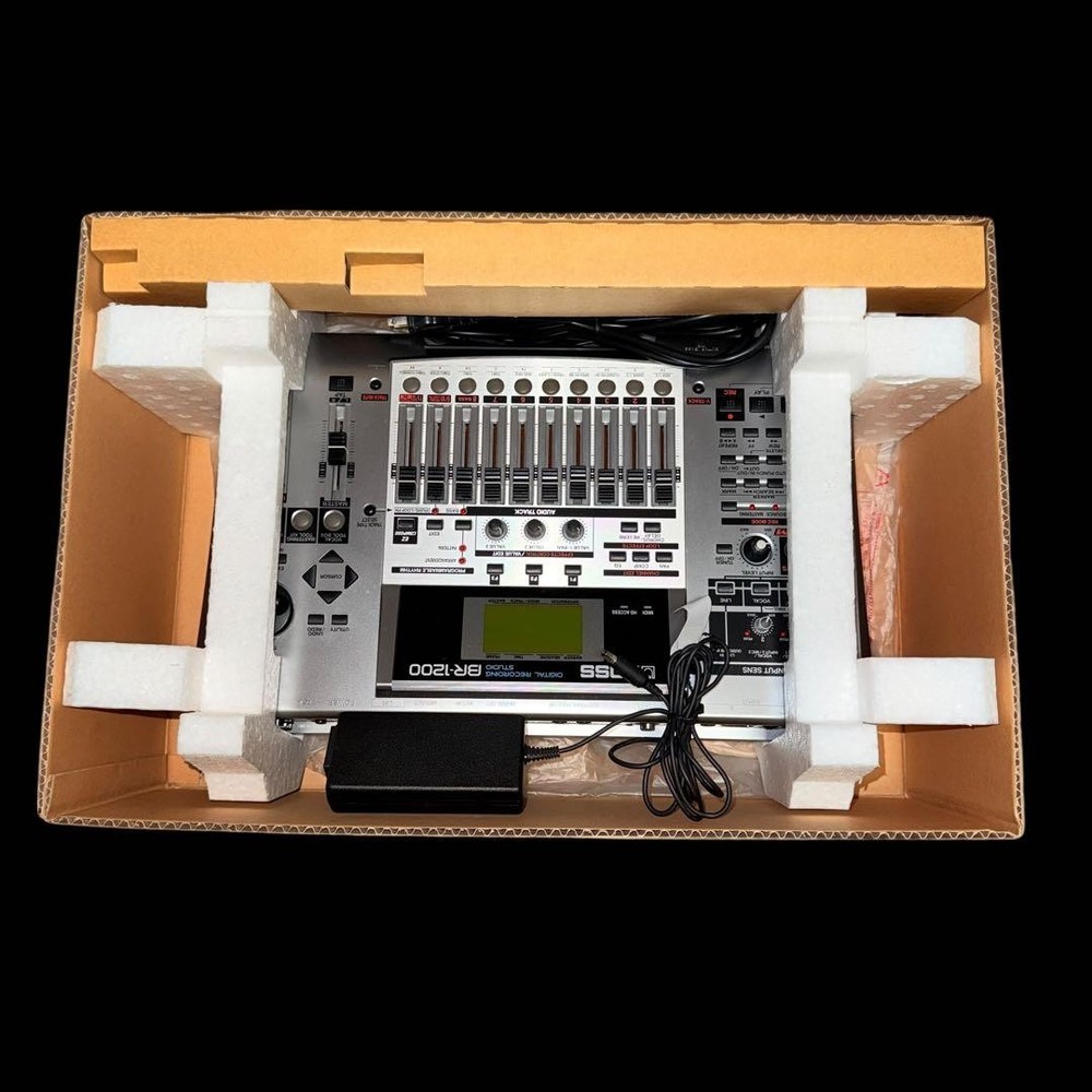 BOSS BR-1200CD Multi Track Recorder Digital Studio MTR CD Burner Tested w/Box