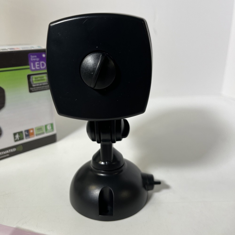ECOLIGHT LED SECURITY LIGHT MOTION ACTIVATED Adjustable Direction New Open Box