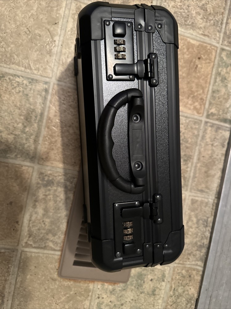 Saberforge Pathfinder Lightsaber