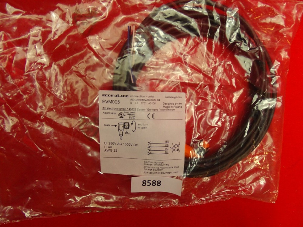 IFM Electronic Cable Socket Angled EVM005 Sensor Actuator Cable Cord Socket