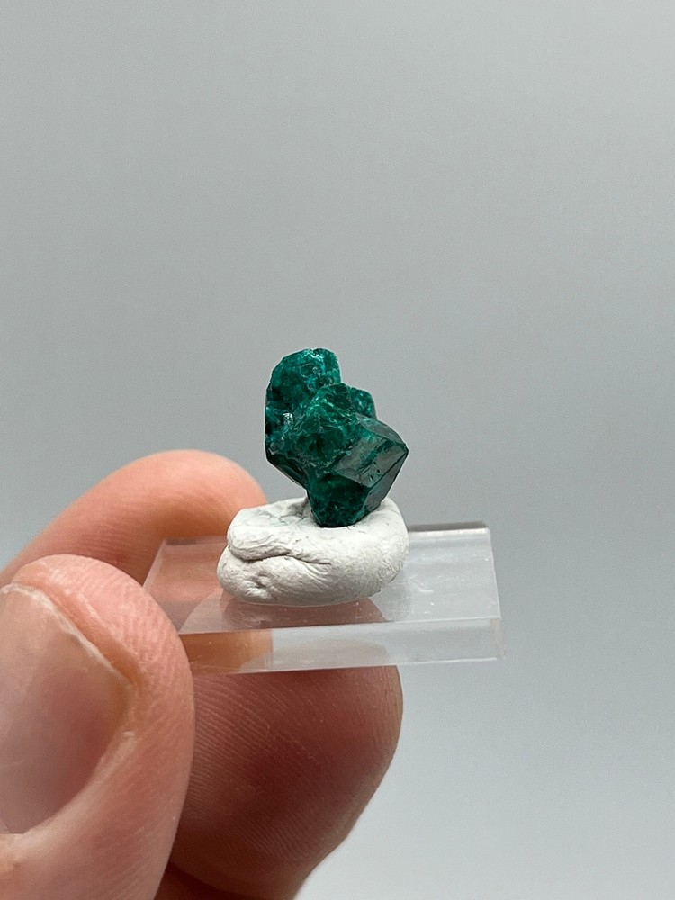 Dioptase D