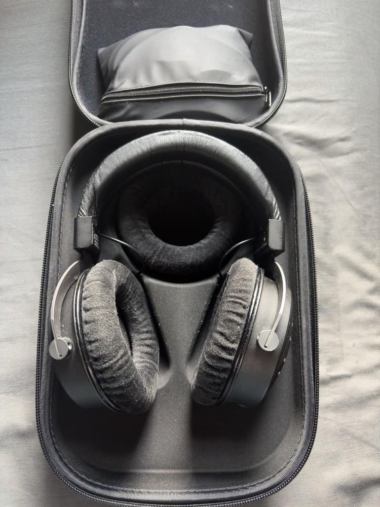 Beyerdynamic DT 1990 Pro Open-Back Studio Headphones