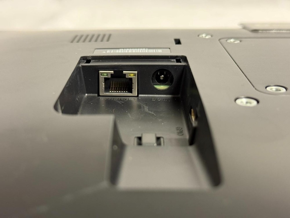 Elo Touch Solutions ESY15l1B Touchscreen Android Display (Unit Only)