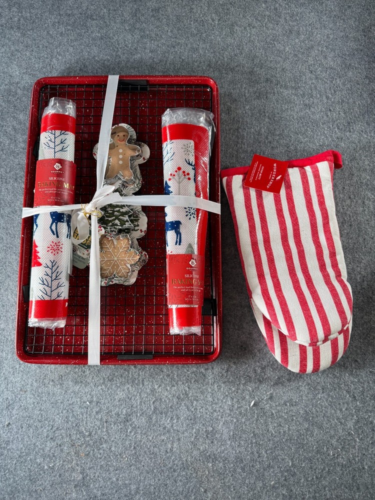 Gourmet Kitchen Christmas Bakeware Set Pan Rack Mats Cookie Cutters Mitt