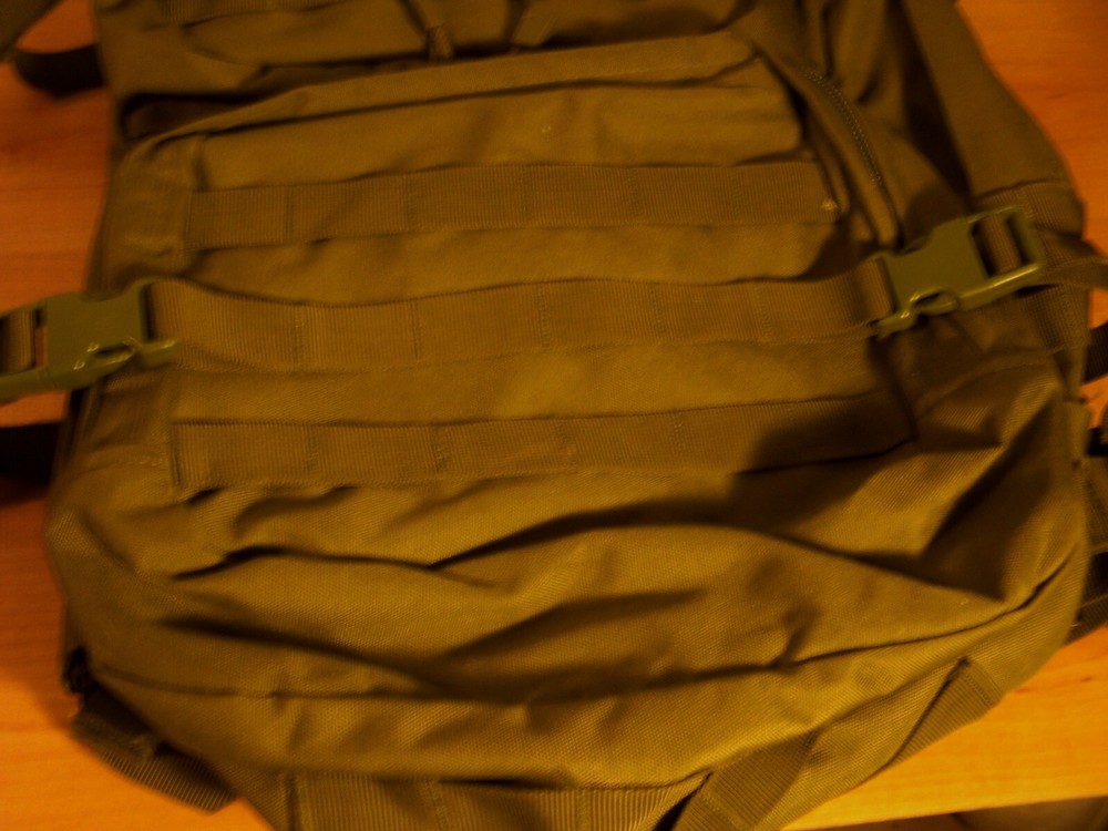 L.A.GEAR,TACTICAL FIELD PACK. O.D.