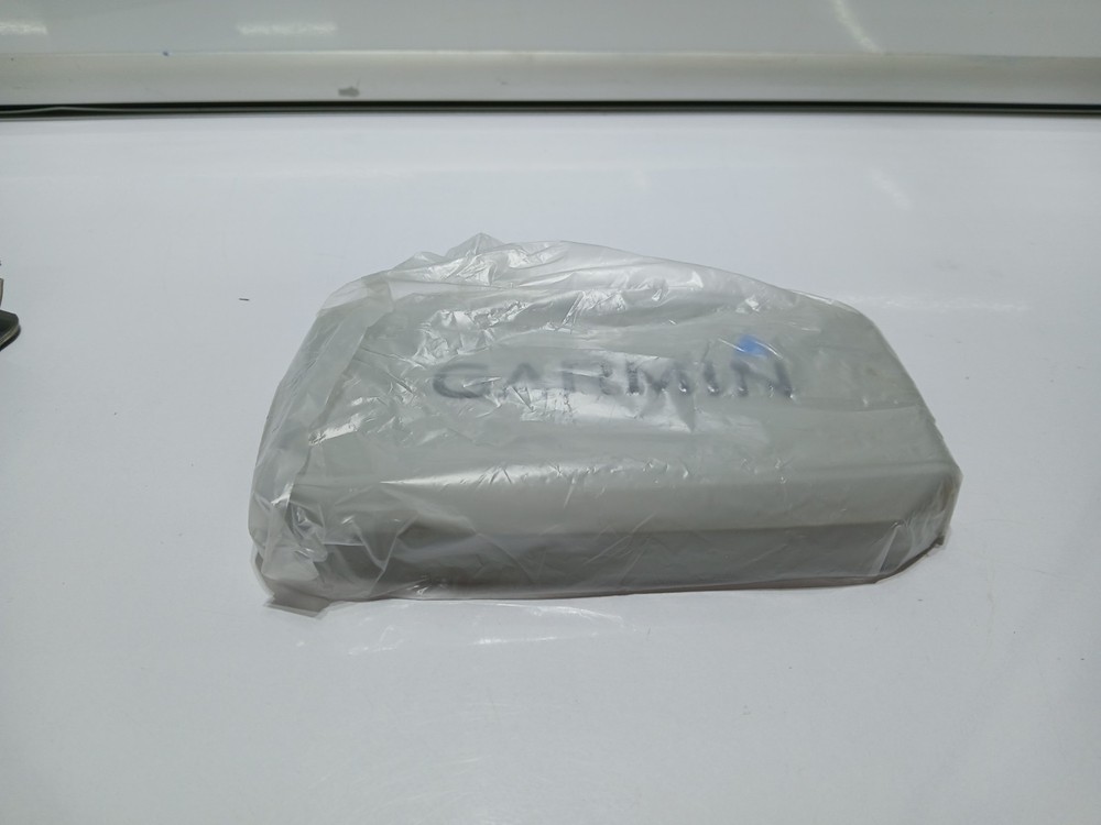 Garmin Striker Protective Cover Plus & Vivid 4-inch