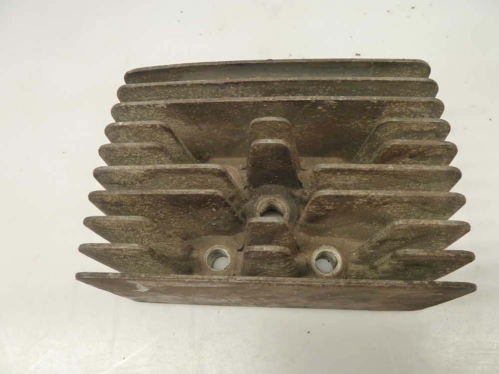 Yamaha RD200 Cylinder Head 1J2 1976