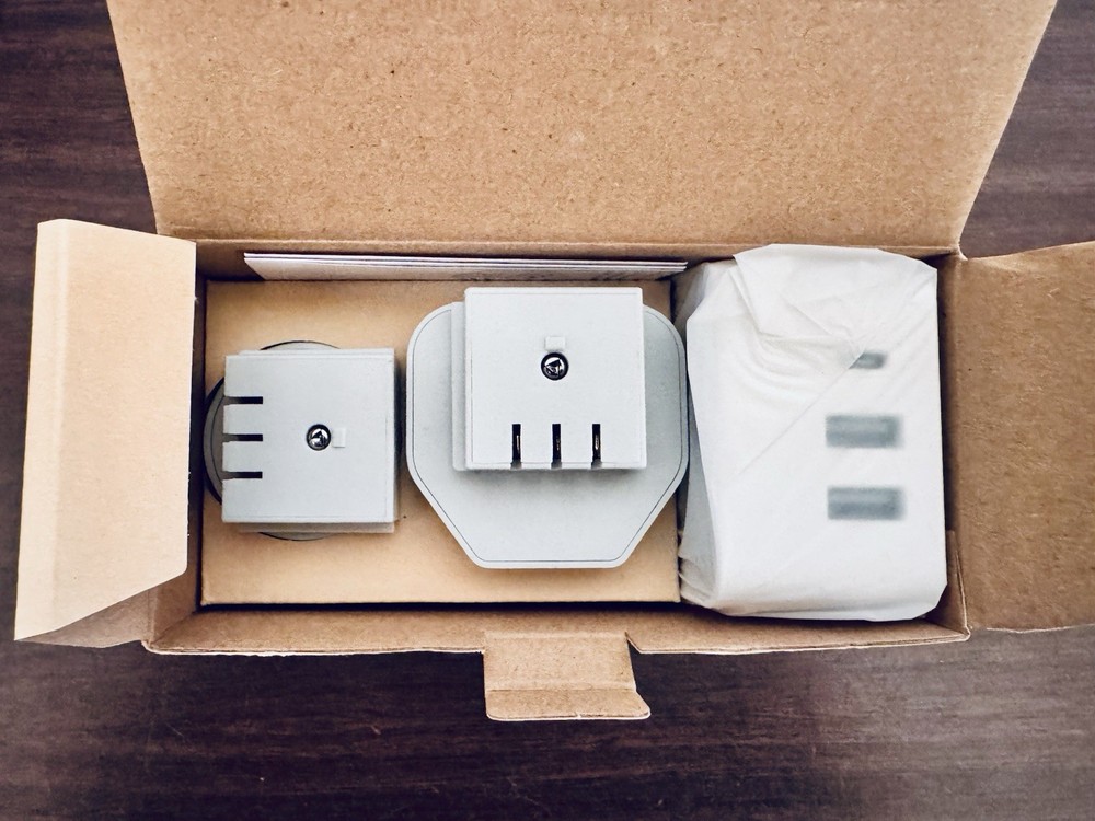 Travel Outlet Plug Adapter Kit - New in Box