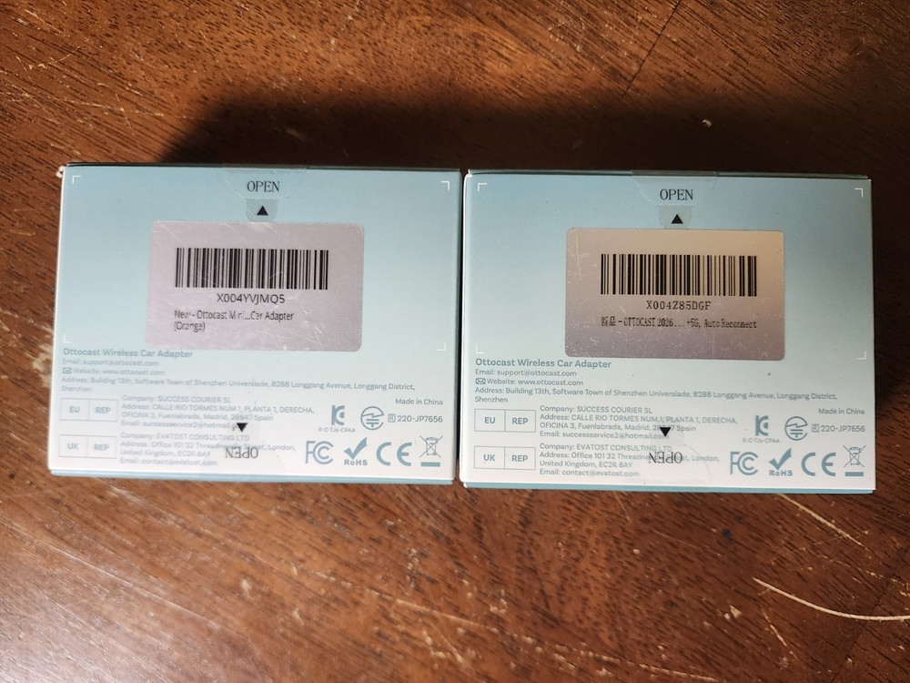 Ottocast Mini Slim Wireless CarPlay Android Auto Adapter Orange USB C