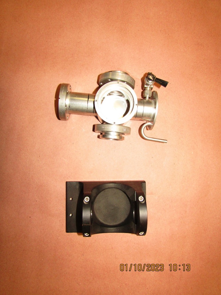 MDC mfg. 5 way 304 stainless vacuum and Mount 550
