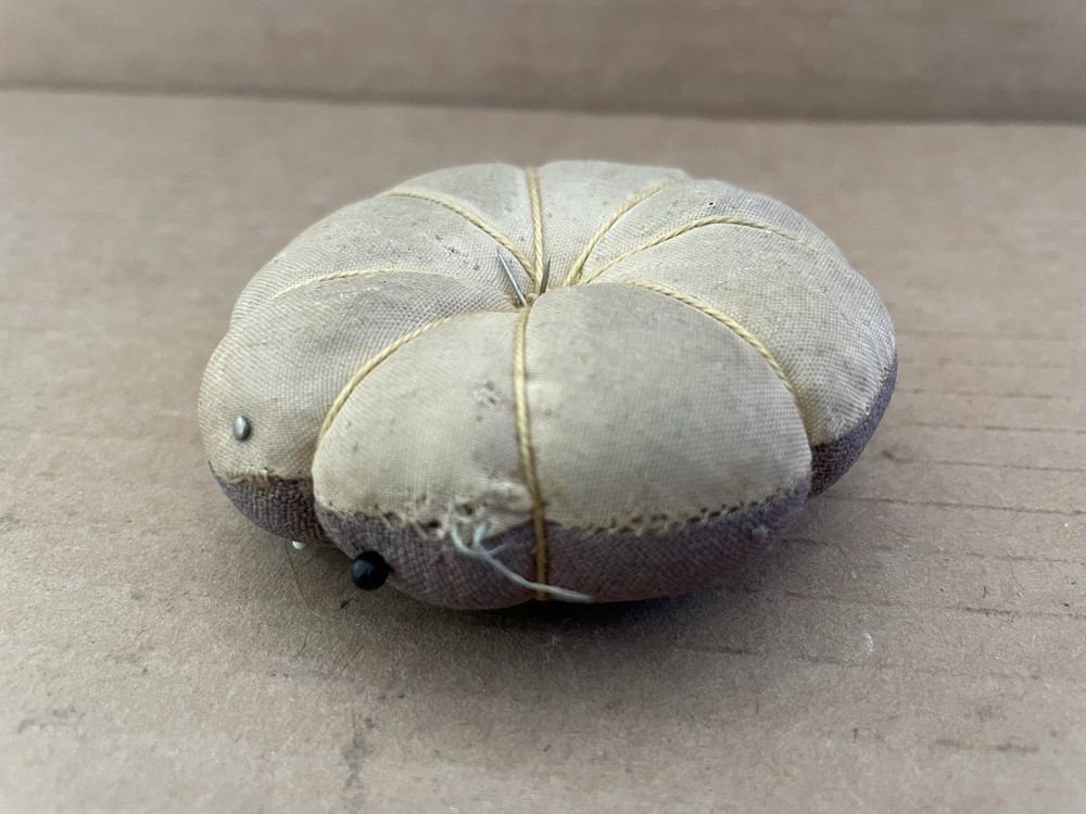 Vintage MELON PUMPKIN Needle Pin Cushion