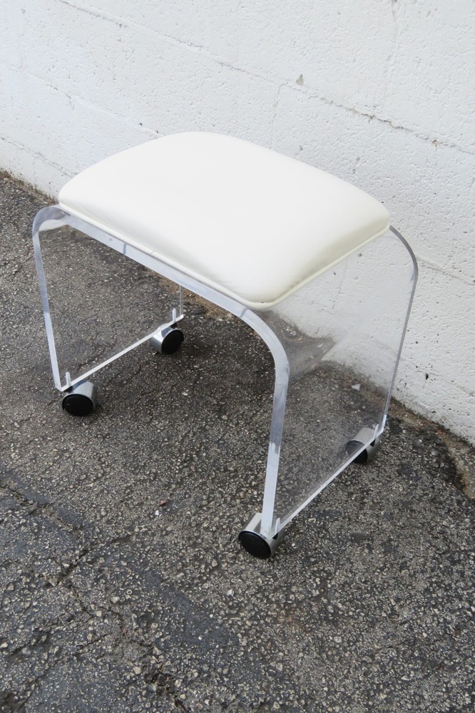 Mid Century Modern Vintage Lucite Vanity Stool 6039