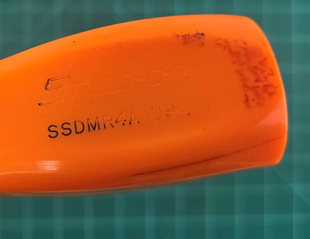 Snap On Tools SSDMR4A Ratcheting ORANGE Original Handle Screwdriver w/ Bits