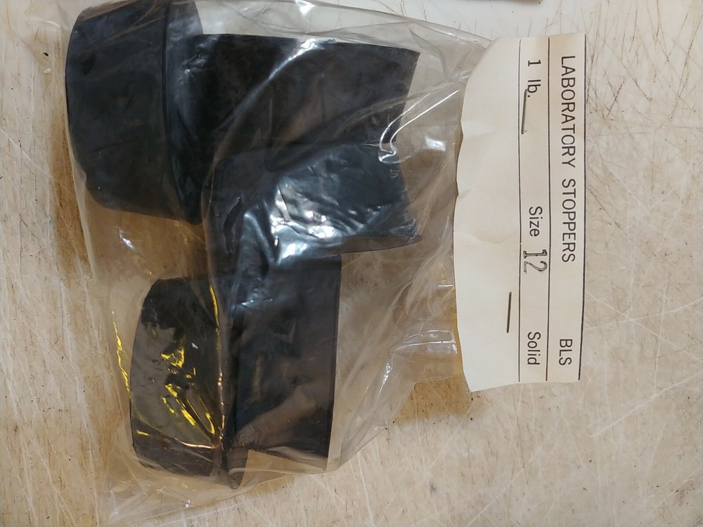 2 BAGS 1 POUND SIZE 12 LABORATORY RUBBER STOPPERS