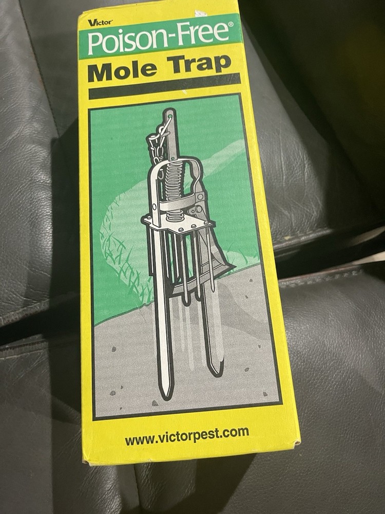 VICTOR MOLE TRAP