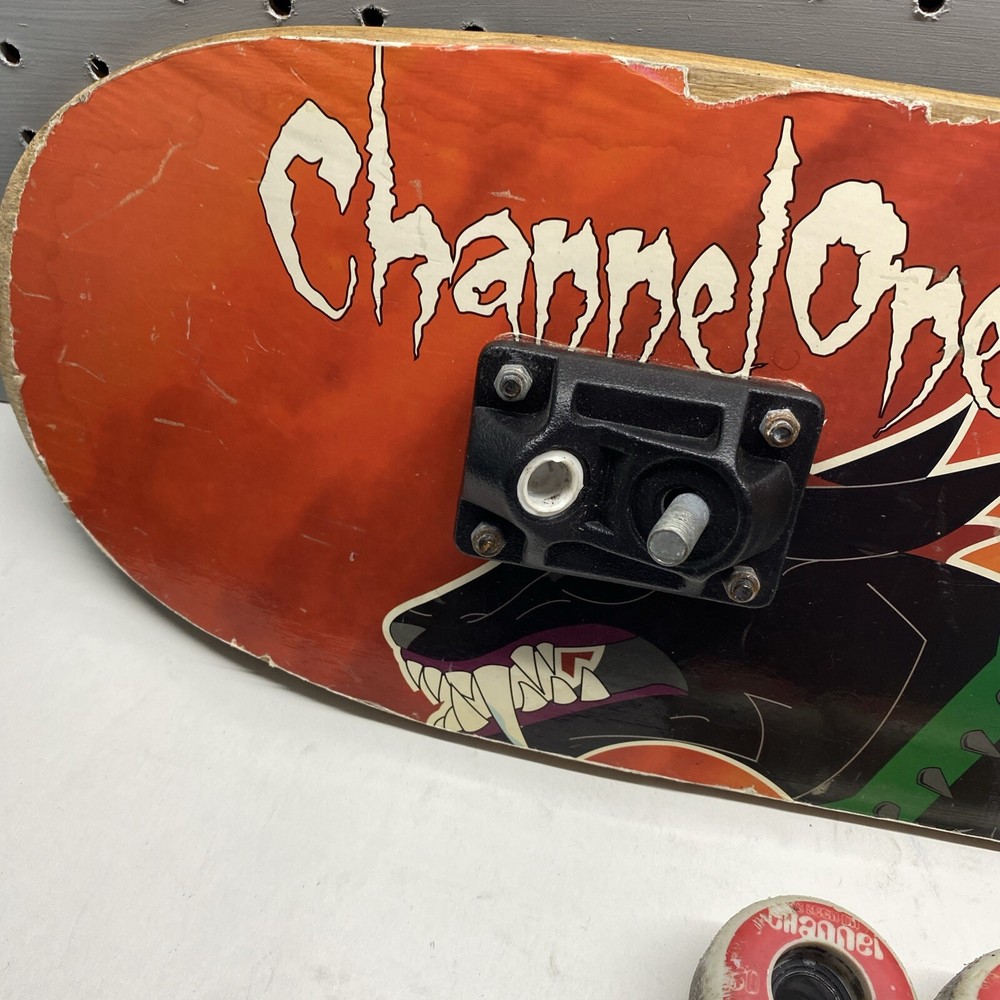 Skateboard Channel One Vintage