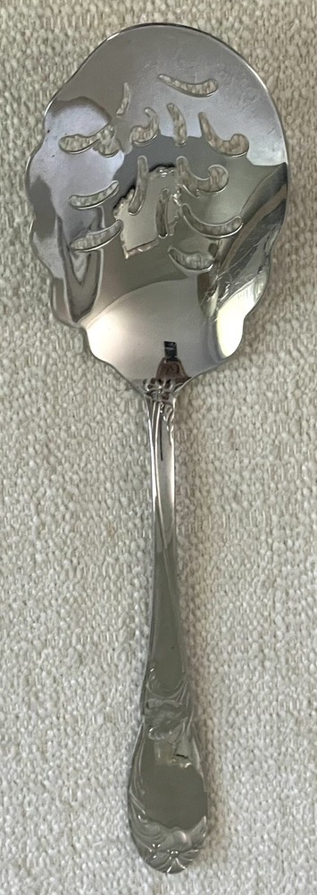 Reed & Barton LA BELLA STAINLESS Pierced Macaroni Server Spoon 9 7/8"