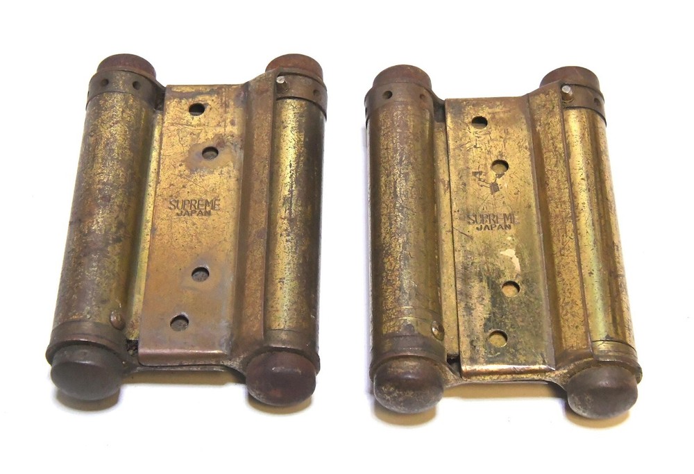 2 MATCHING VINTAGE SPRING HINGE SET BRASS FINISH SUPREME