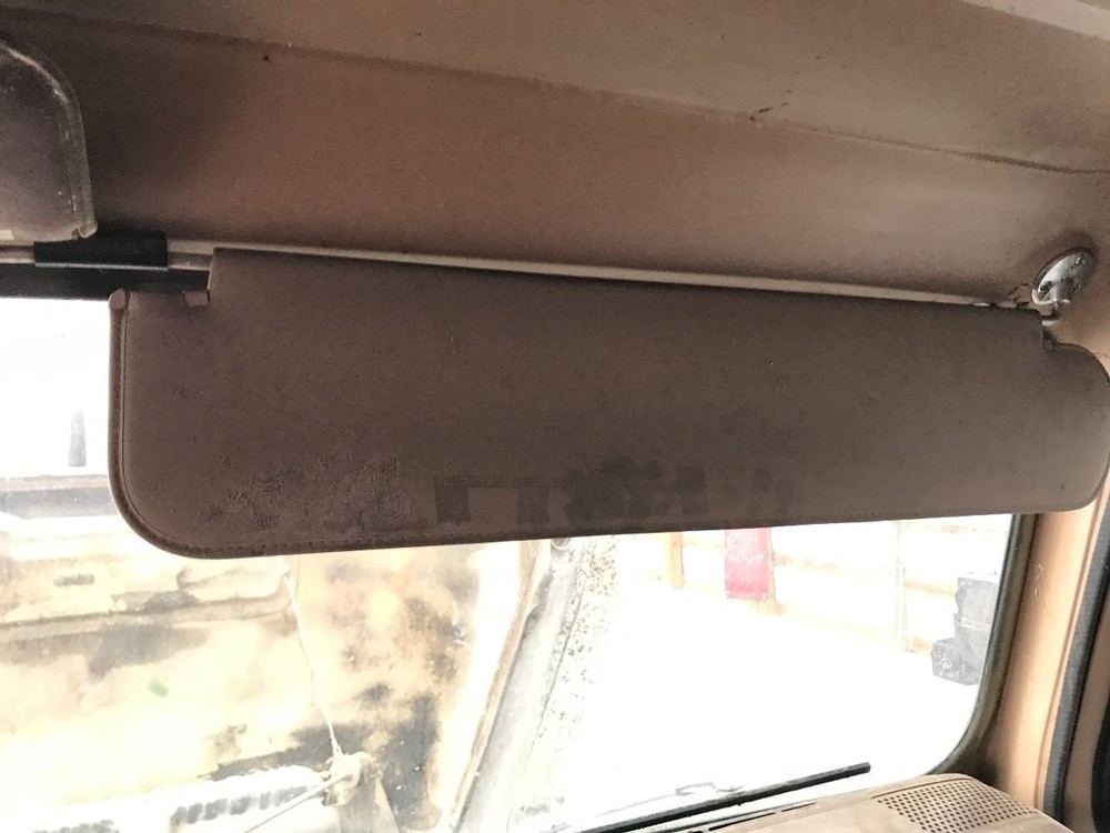 International S1900 Right/Passenger Interior Sun Visor - Used