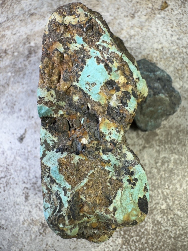 Natural Hubei turquoise nugget