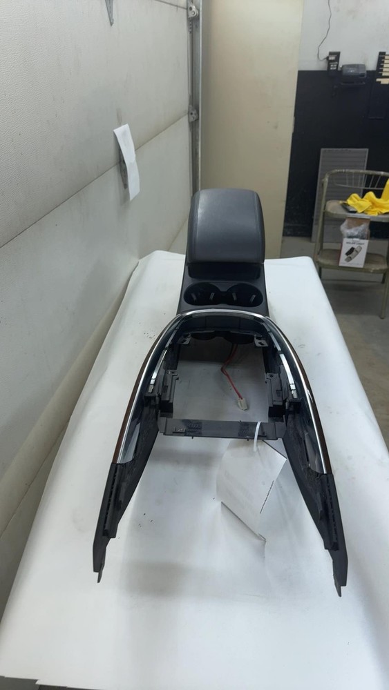 2009-17 Audi Q5 Front Console Floor W/o Thermal Cup Holder