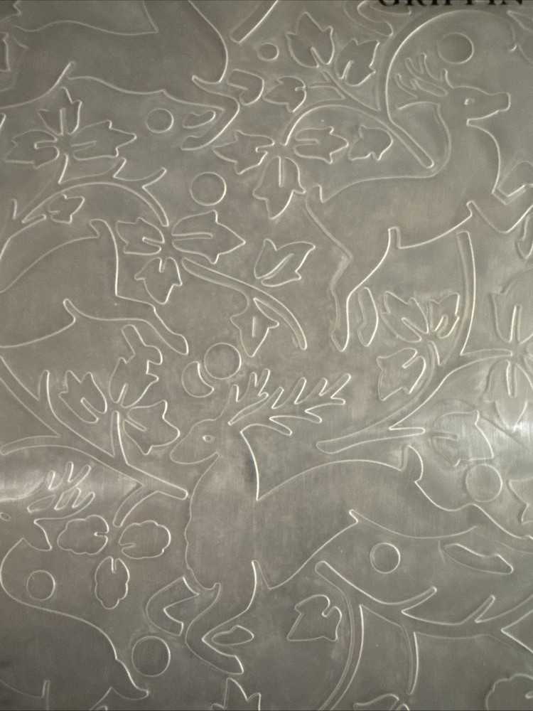 Anna Griffin Deer Run Embossing Folder And Border With Storage Pocket 5 X 7