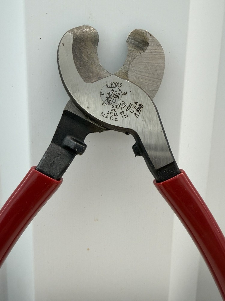 KLEIN TOOLS 9-1/2” HIGH LEVERAGE CABLE CUTTERS, 63050 CUTTING PLIERS