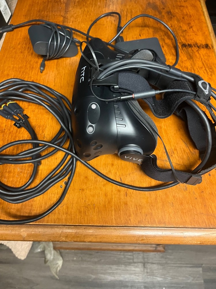 HTC Vive Headset Only No Controllers Good Condition