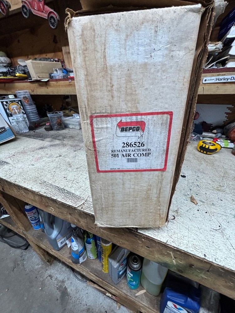 286526 AIR COMPRESSOR 9W. '''READ THE LISTING''''.