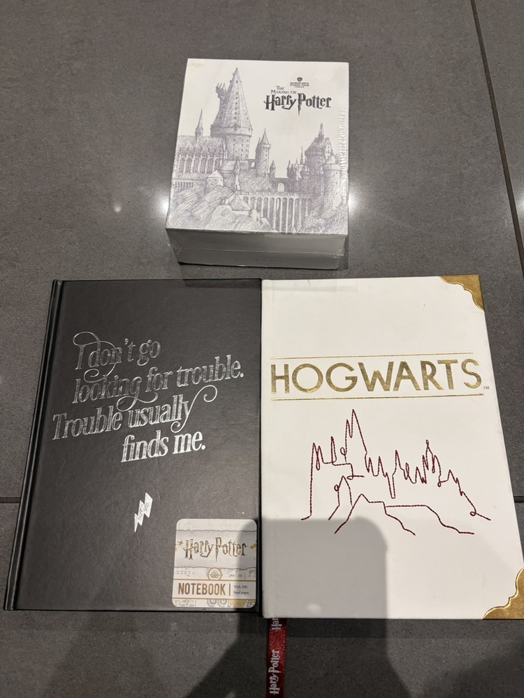 Harry Potter Notebook Gift Set Bundle Hogwarts Notebook & Notecards New