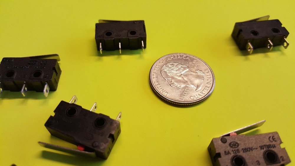 120v 220v 125v 240v Micro Switch - Small Size - 5 amp max
