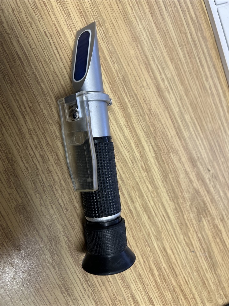 PORTABLE REFRACTOMETER RHB-32 BRIX SCALE 0-32°, 0046B