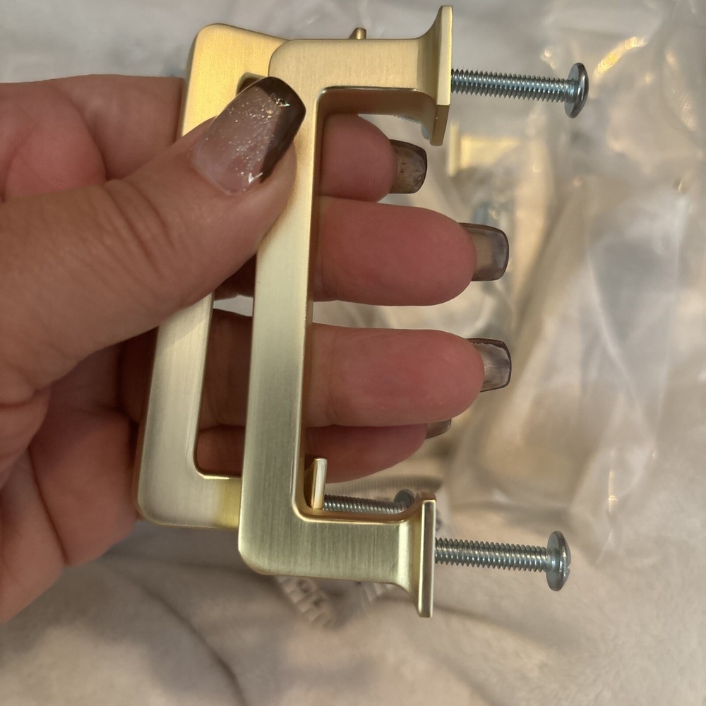 Amerdeco 10 Pack Brushed Gold Cabinet Pulls (read)