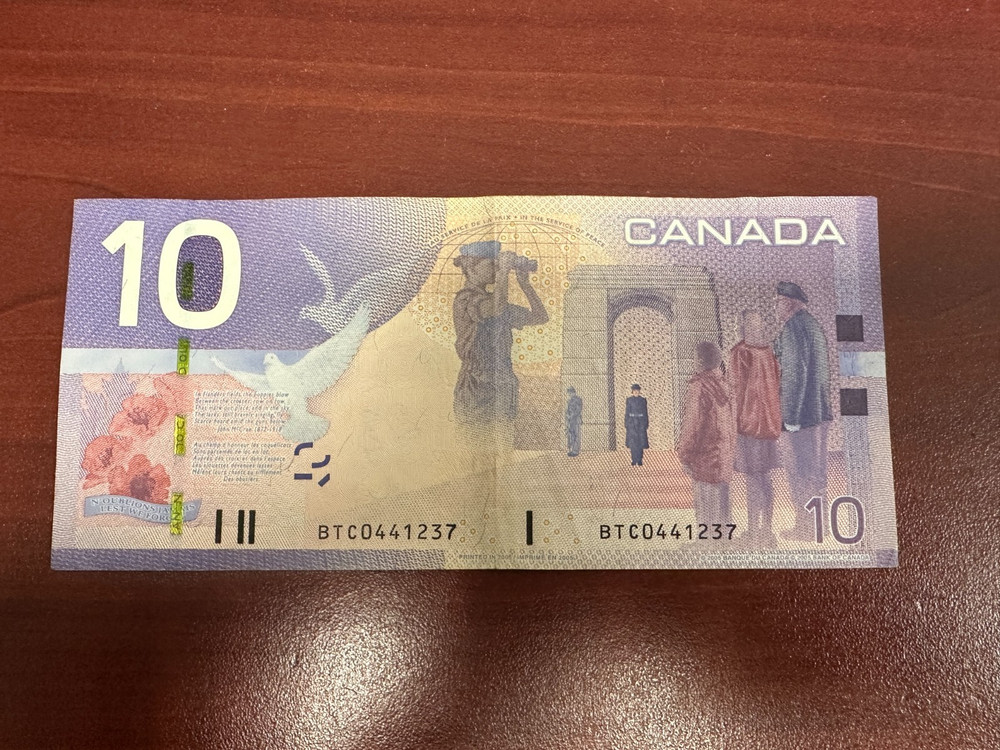2005 Canadian $10 Bank Note Circulated