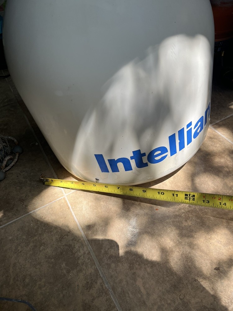Intellian satellite antenna With Control Unit