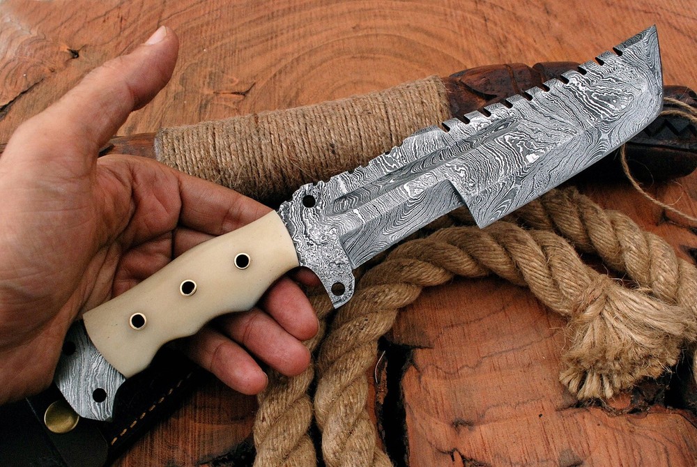 TACTICAL SURVIVAL Hunting FIXED BLADE DAMASCUS KNIFE TRACKER Camel Bone  Handle