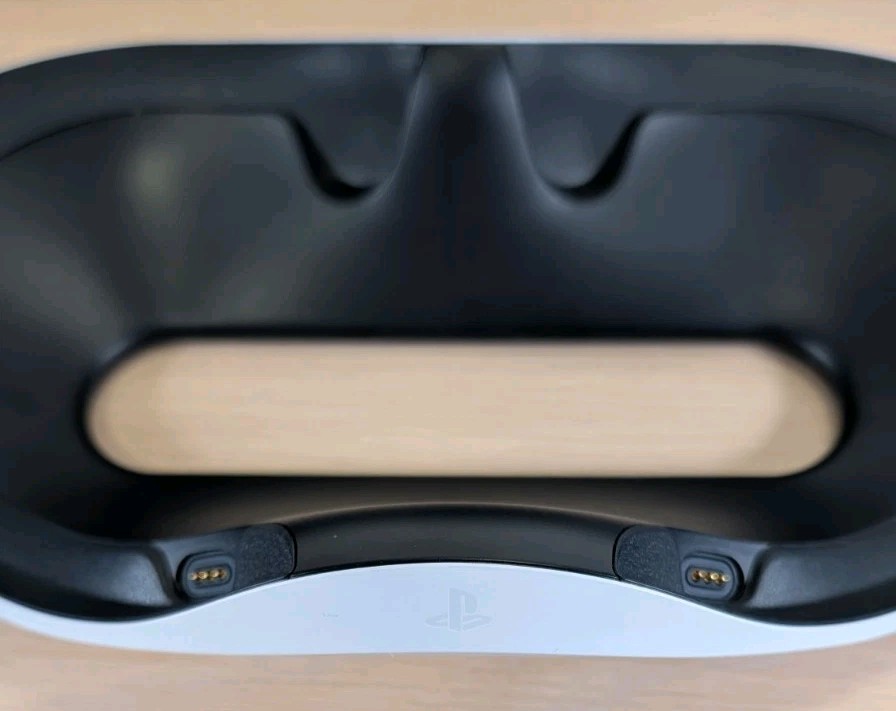 Sony PlayStation VR2 Sense Controller Charging Station Model CFI-ZSS1 Untested