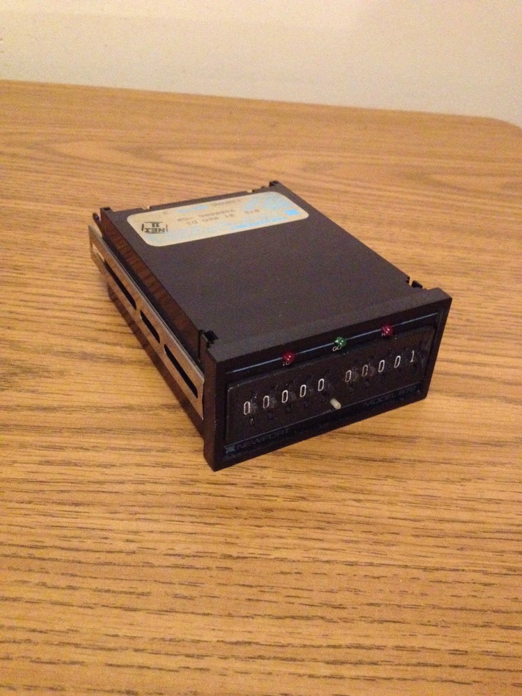 NEWPORT ELECTRONICS 872 01 02A D3 COUNTER