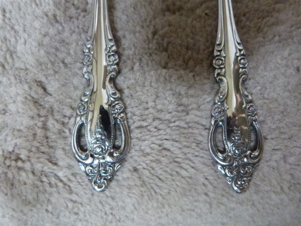 2 Oneida Community Stainless BRAHMS SERVING SPOONS 8 3/8"