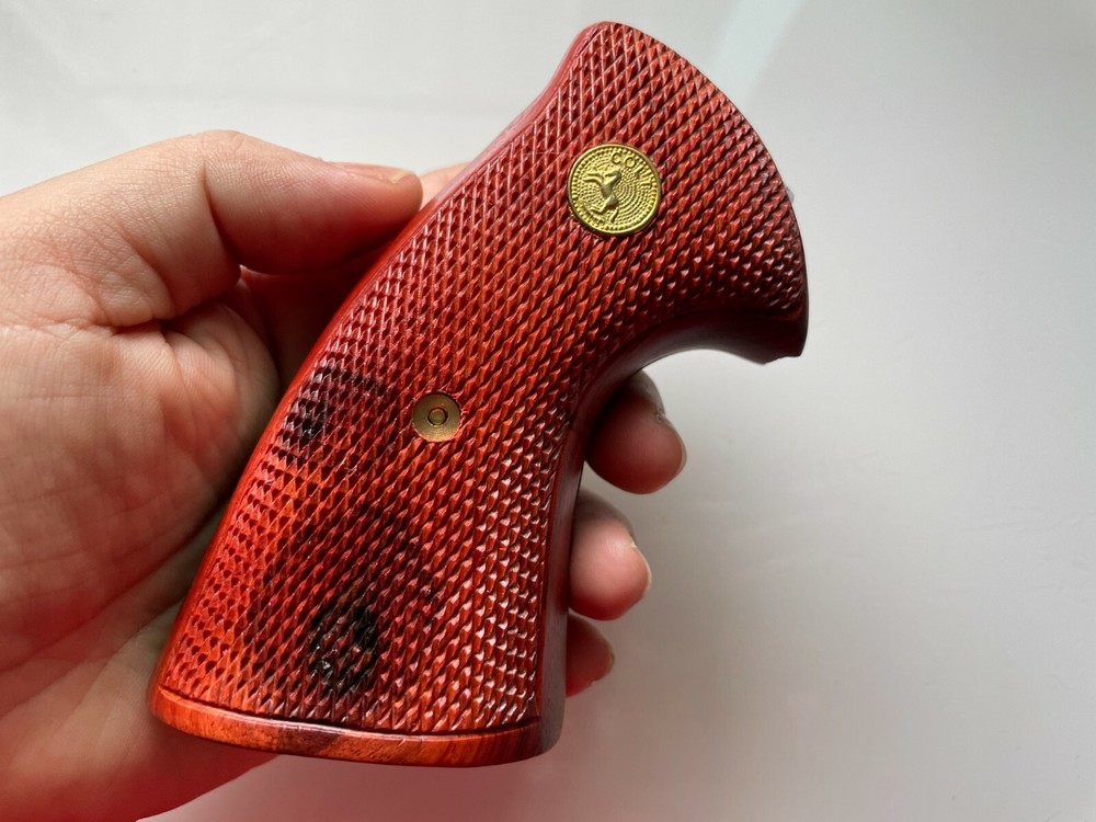 New COLT PYTHON grips (I, E FRAME) All check hard wood and Medallions