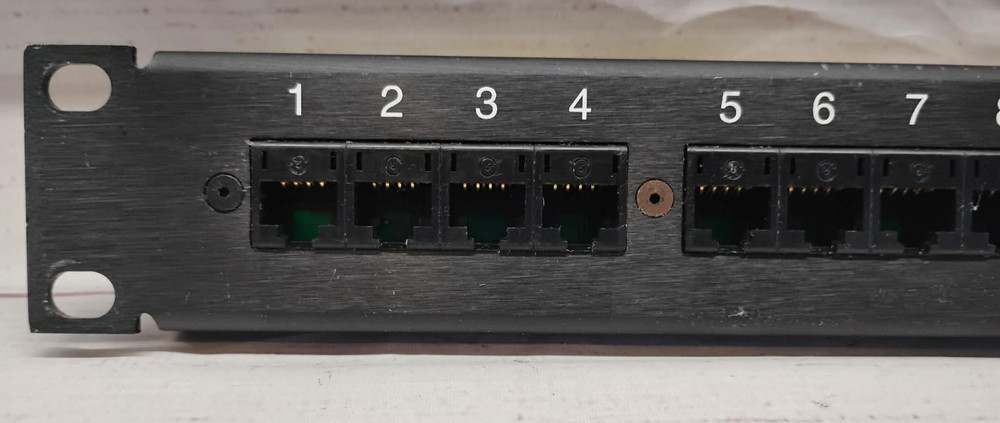 Hubbell 24 Cat 5 Port 110 Patch Panel MCC5803110119