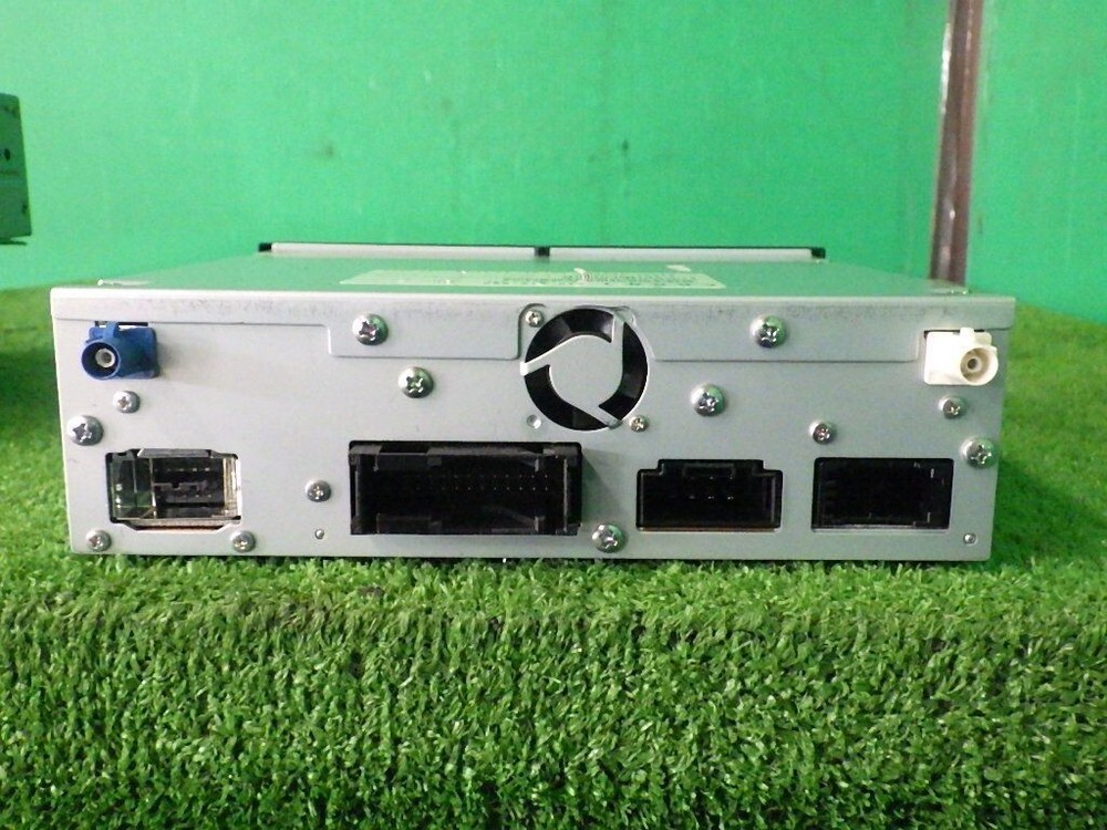 Audi Sat Nav Computer Navigation Unit CD/DVD 8T0919888