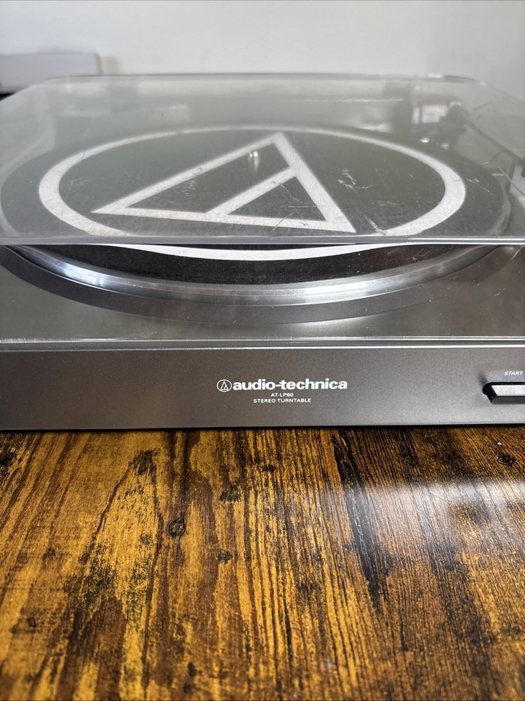Audio-Technica AT-LP60 Belt-Drive Turntable Silver Fully Automatic Read Descript