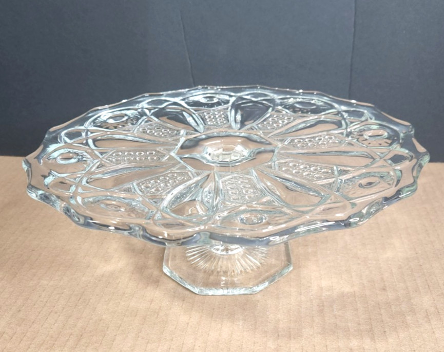 Mckee Quintec EAPG Pedestal Cake Stand