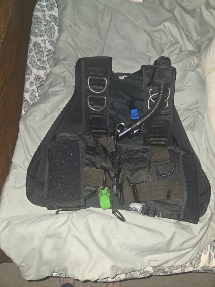 Sea Quest Pro QD Scuba Diving BCD Buoyancy Compensator Jacket  SEE DESCRIPTION.