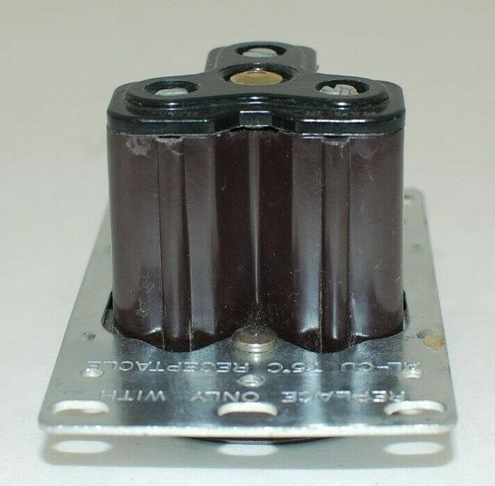 Eagle NEMA 6-30 Brown Power Outlet