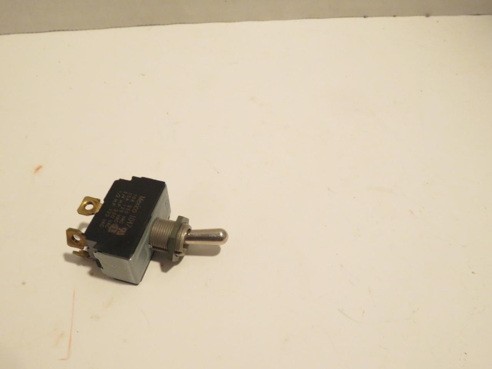 TOGGLE SWITCH- SINGLE THROW - ON SALE- SR109