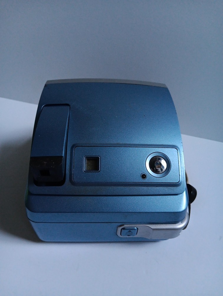 Polaroid One600 Classic Instant Film Camera Blue & Silver UNTESTED